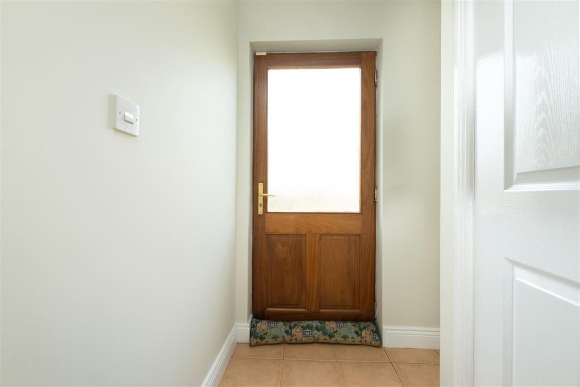 2 Cosy Bedrooms In A 3 Bed Home Tyrrelstown Exterior photo