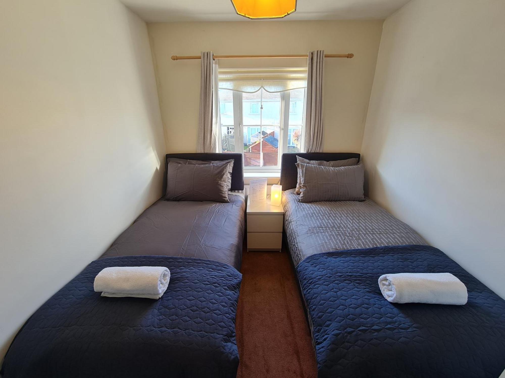 2 Cosy Bedrooms In A 3 Bed Home Tyrrelstown Exterior photo